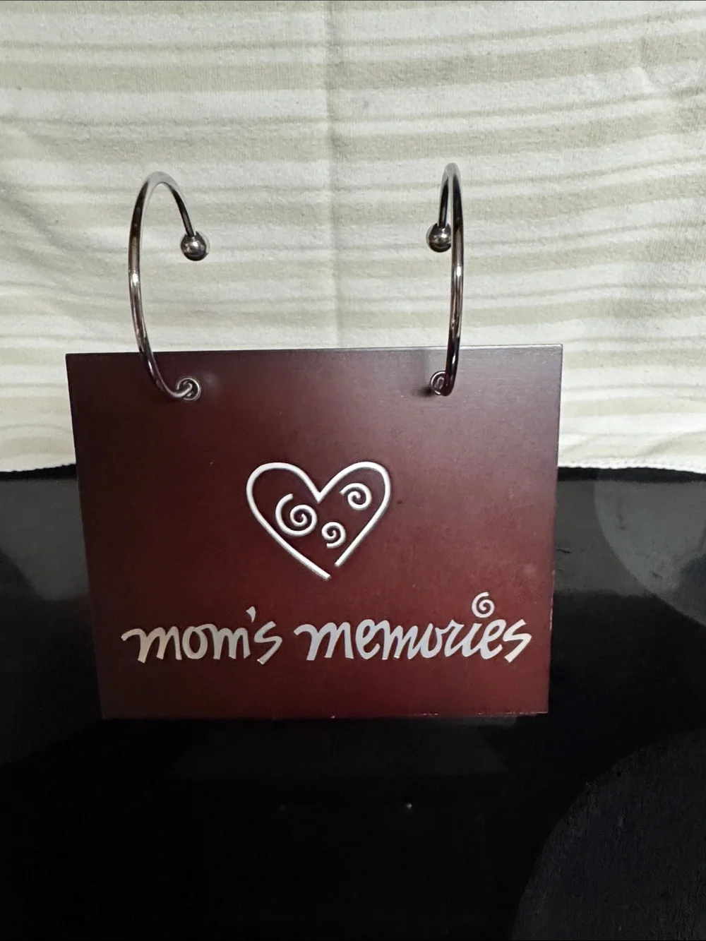 Mom's Memories Photo Holder - Brown Holds 31 photos